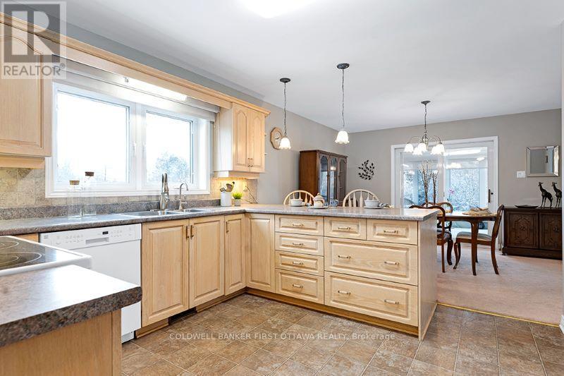 640 Mcconnell Road, Montague, Ontario  K0G 1N0 - Photo 11 - X12118930