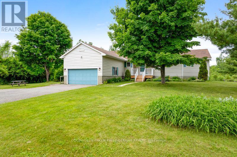 640 Mcconnell Road, Montague, Ontario  K0G 1N0 - Photo 3 - X12118930