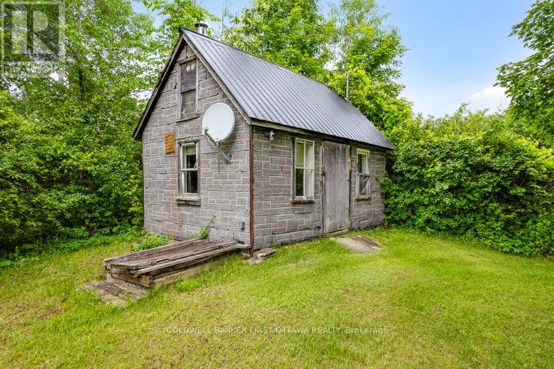 640 Mcconnell Road, Montague, Ontario  K0G 1N0 - Photo 30 - X12118930