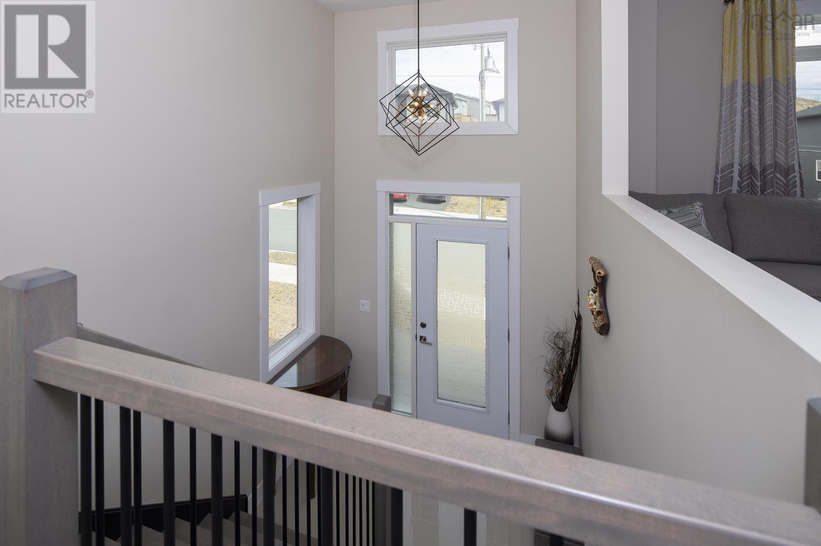 Property at 28 Higgins Avenue image 5