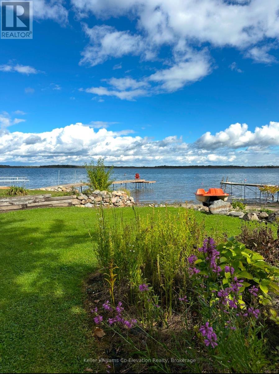 220 ROBIN'S POINT ROAD, Tay, Ontario