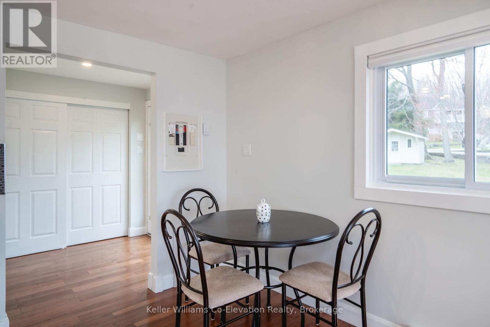 220 Robin's Point Road, Tay, Ontario  L0K 2A0 - Photo 12 - S12043045
