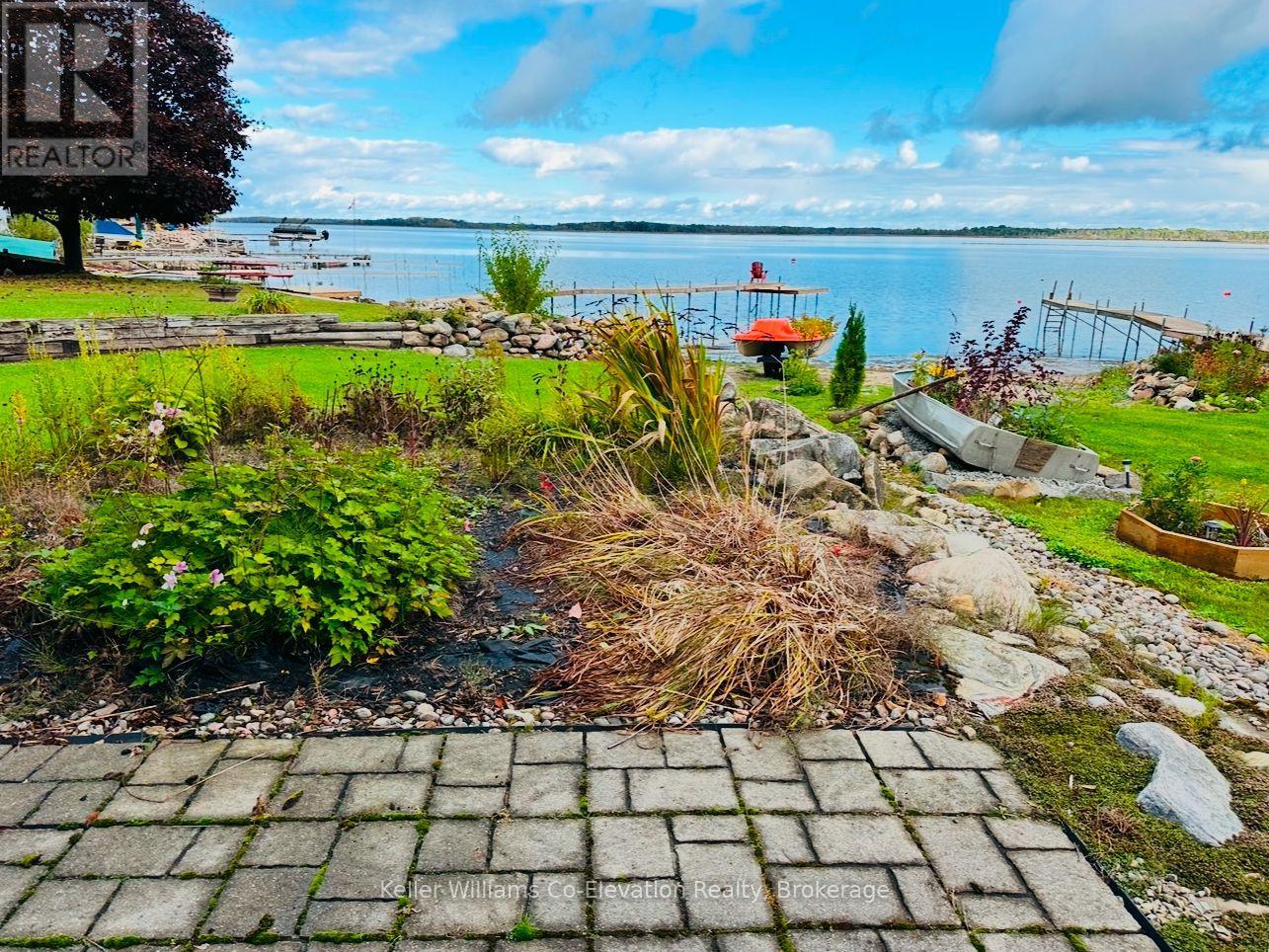 220 Robin's Point Road, Tay (Victoria Harbour), Ontario  L0K 2A0 - Photo 2 - S12043045