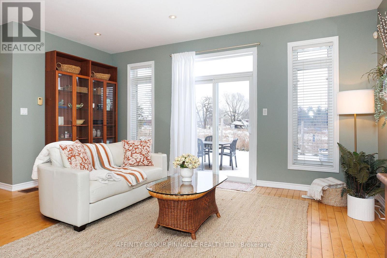 54 Ellis Crescent, Kawartha Lakes, Ontario K9V 5Y1 - Photo 20 - X12118949