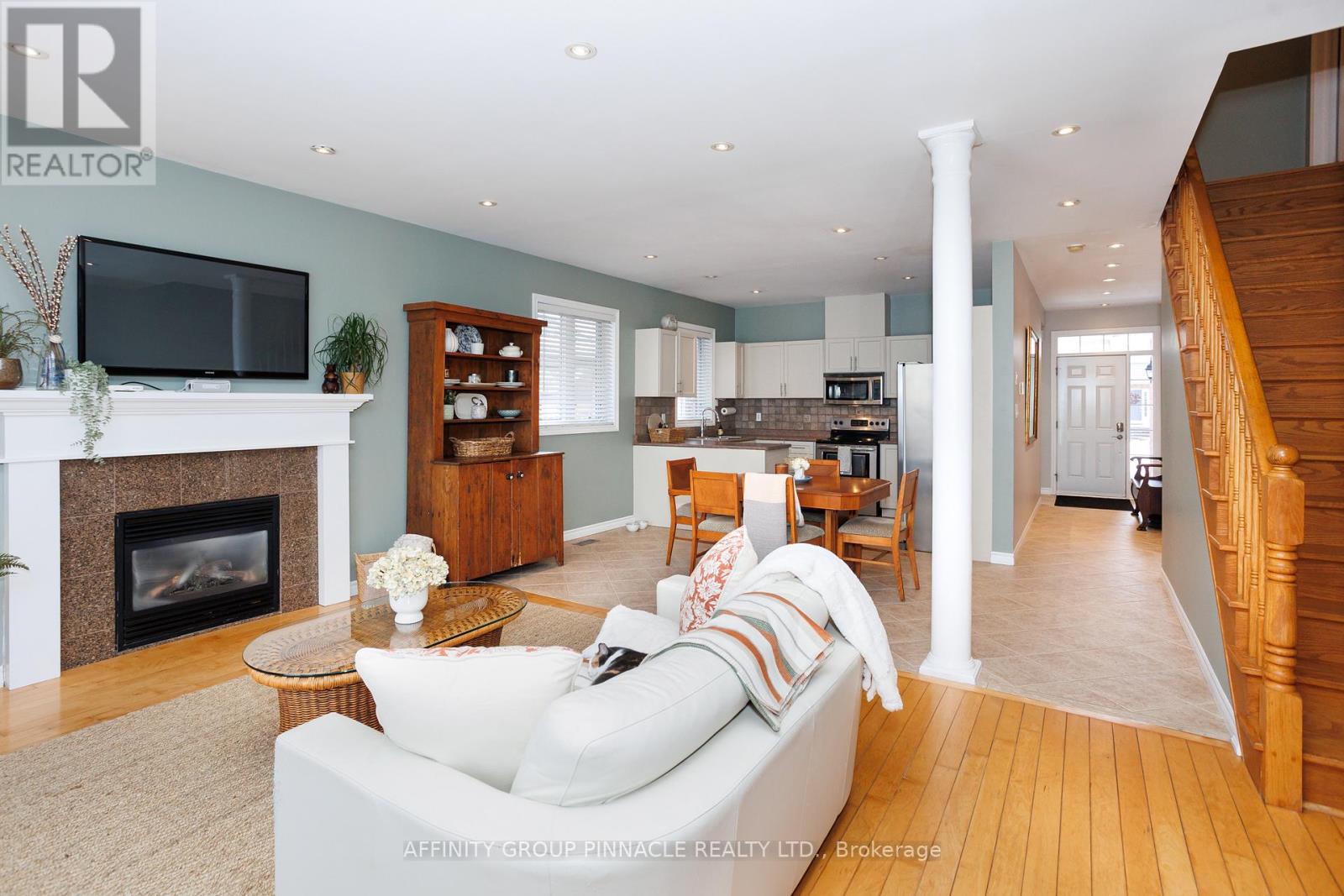 54 Ellis Crescent, Kawartha Lakes, Ontario K9V 5Y1 - Photo 24 - X12118949