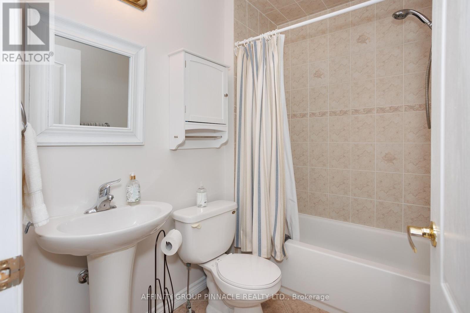 54 Ellis Crescent, Kawartha Lakes, Ontario K9V 5Y1 - Photo 27 - X12118949
