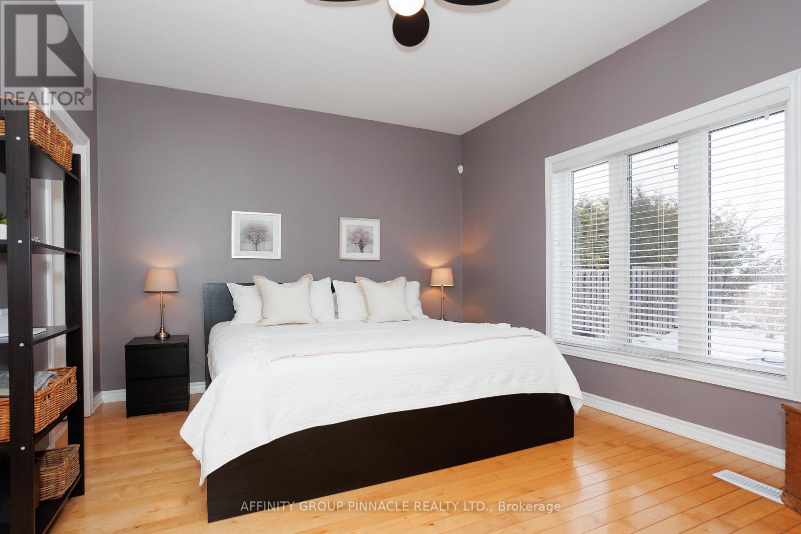 54 Ellis Crescent, Kawartha Lakes, Ontario K9V 5Y1 - Photo 28 - X12118949