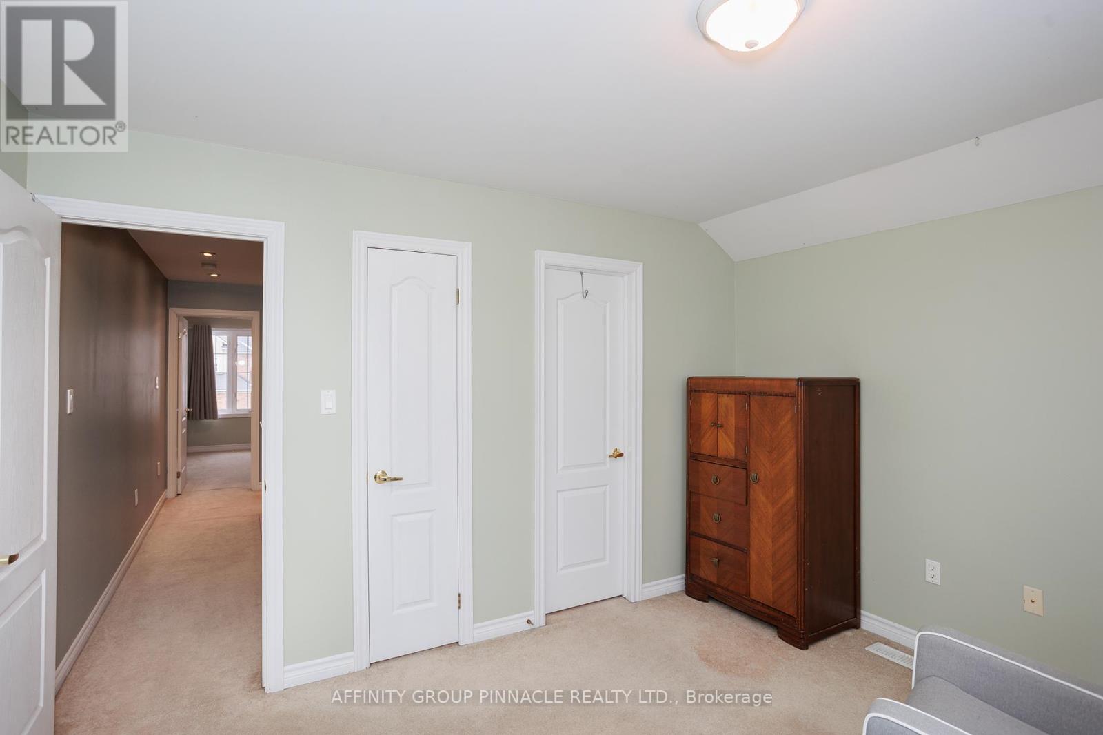 54 Ellis Crescent, Kawartha Lakes, Ontario K9V 5Y1 - Photo 36 - X12118949