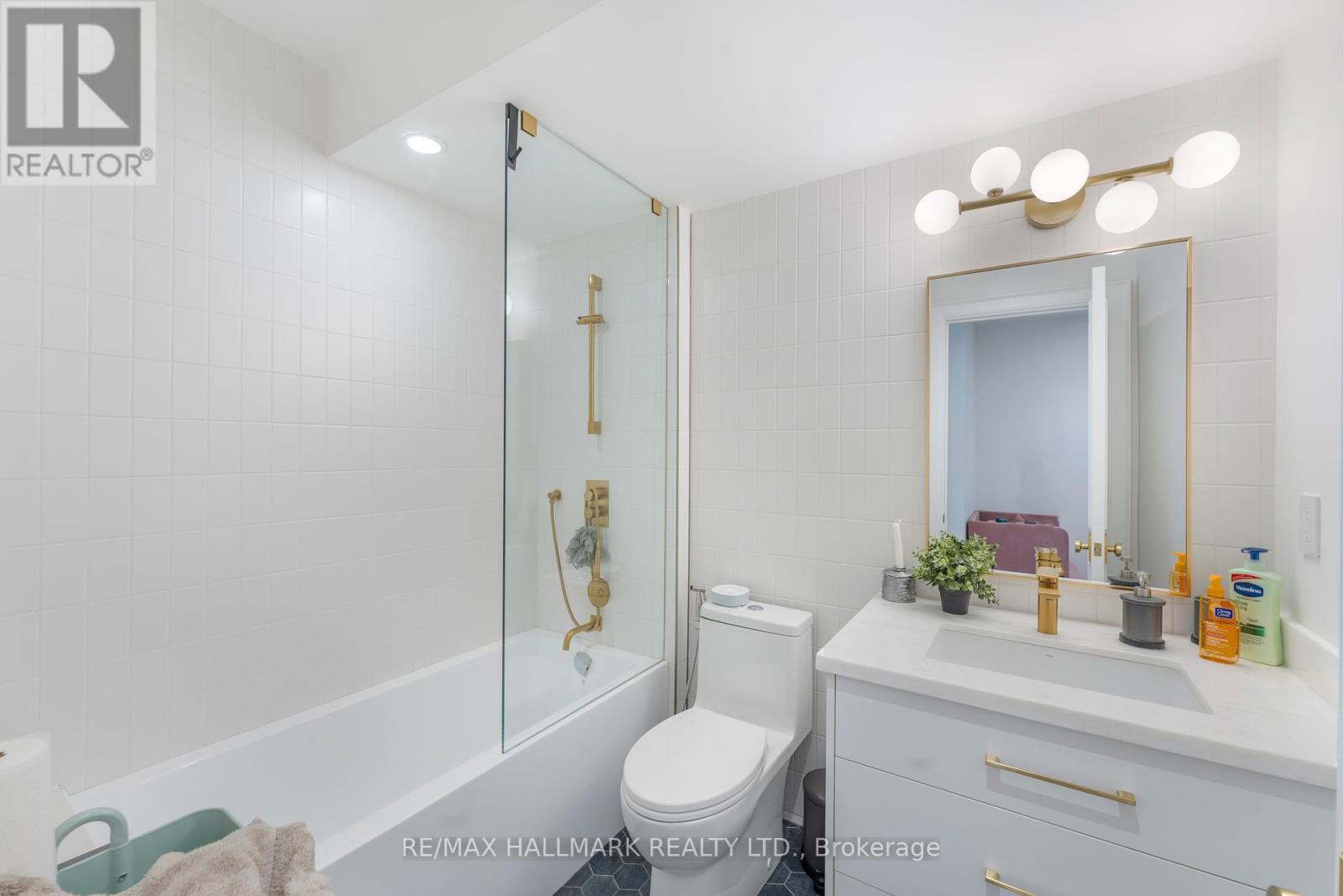 34b Sherwood Avenue, Toronto, Ontario  M4P 2A7 - Photo 24 - C12118940