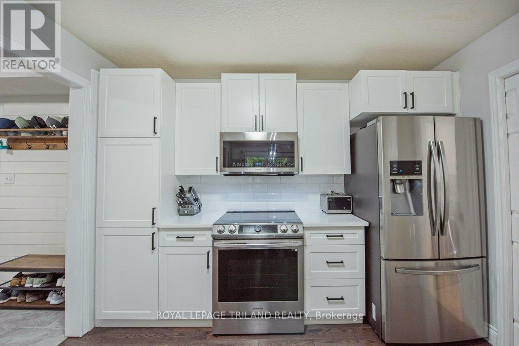 18 Penhale Avenue, St. Thomas, Ontario  N5R 5M9 - Photo 13 - X12118914