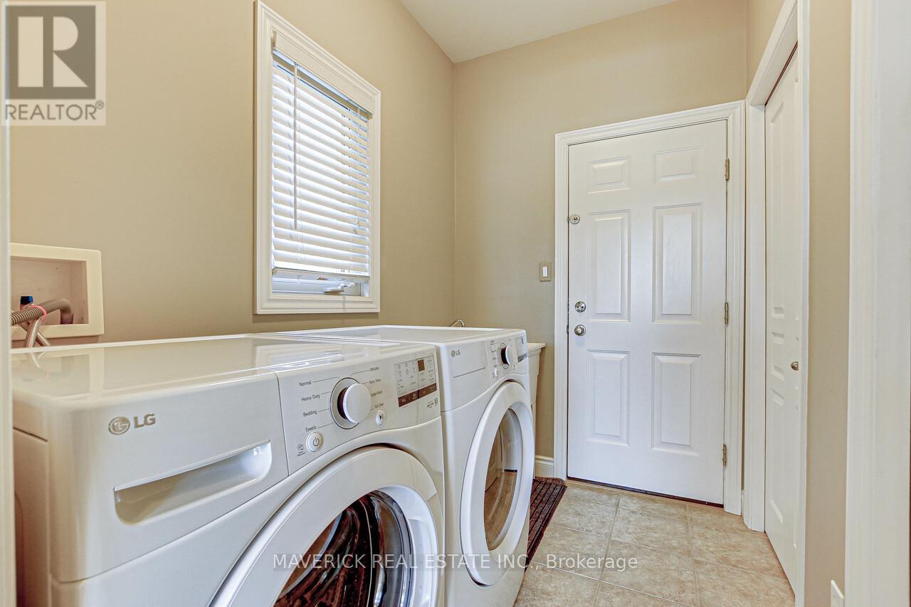 35 Greyrock Crescent, London East (East A), Ontario  N5Y 6L4 - Photo 17 - X12118915