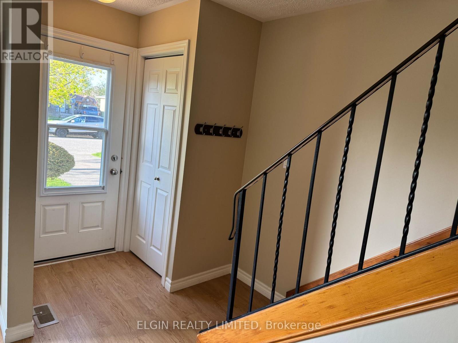 36 Vanier Place, St. Thomas, Ontario  N5R 5P8 - Photo 5 - X12118963