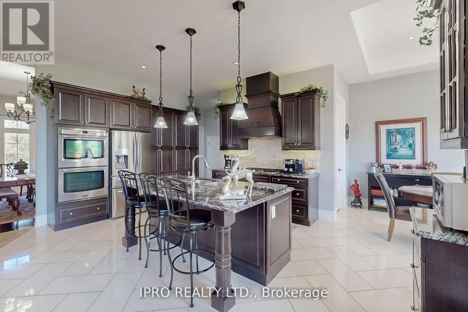 705 Lake Ridge Road S, Whitby, Ontario  L1P 2B8 - Photo 14 - E12118850