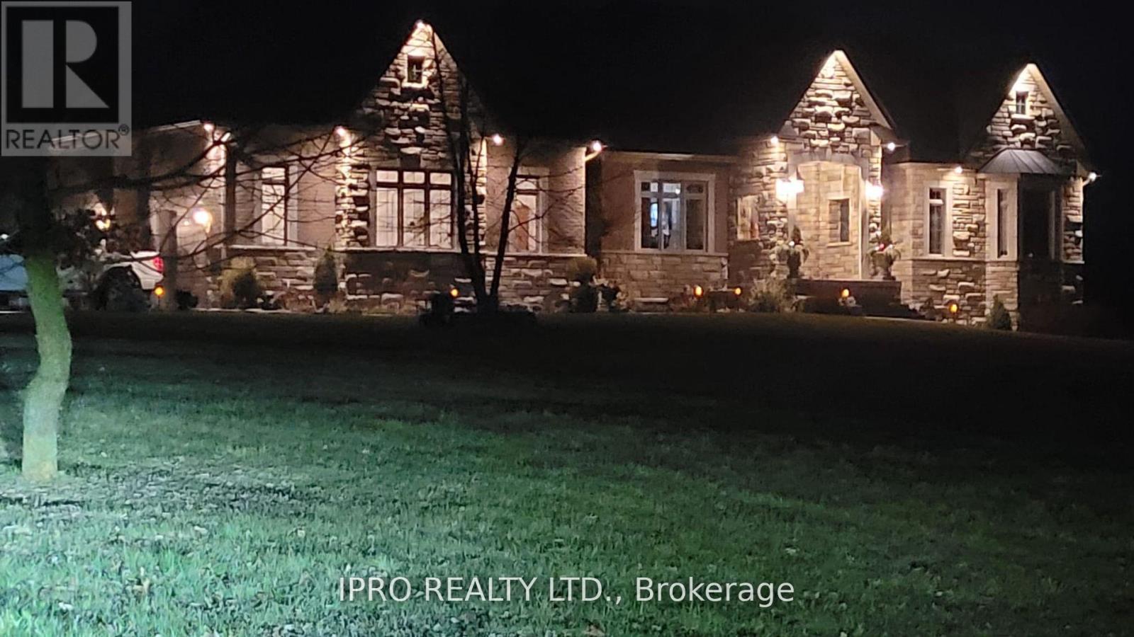 705 Lake Ridge Road S, Whitby, Ontario  L1P 2B8 - Photo 3 - E12118850