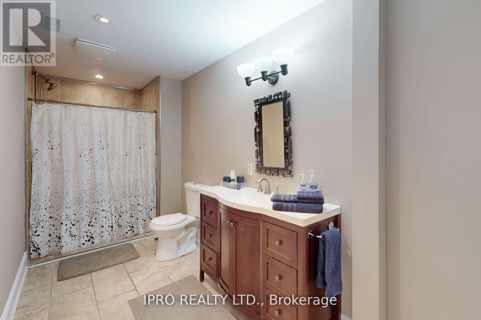 705 Lake Ridge Road S, Whitby, Ontario  L1P 2B8 - Photo 32 - E12118850
