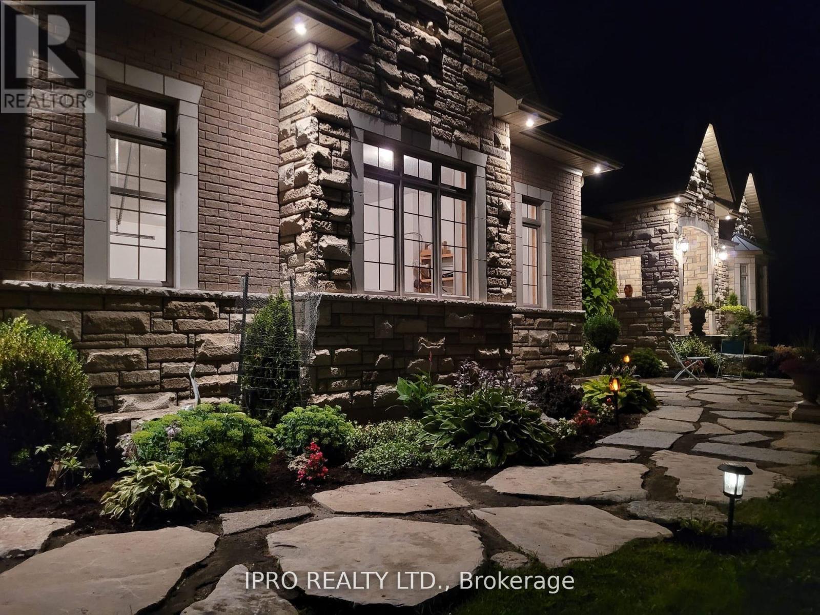 705 Lake Ridge Road S, Whitby, Ontario  L1P 2B8 - Photo 8 - E12118850