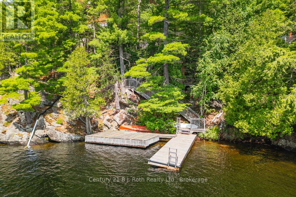 1033 Bayview Point Road, Lake Of Bays (Ridout), Ontario  P0A 1H0 - Photo 40 - X12118859