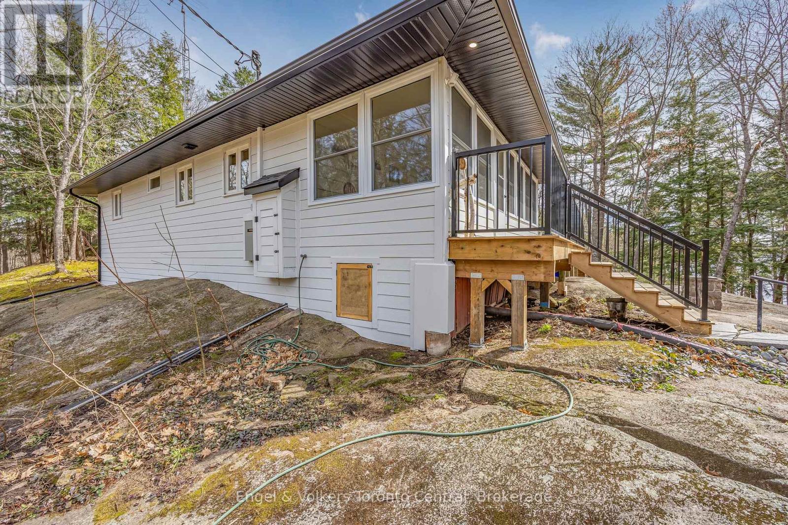 2481 Falkenburg Road, Muskoka Lakes, Ontario  P0B 1J0 - Photo 44 - X12118885