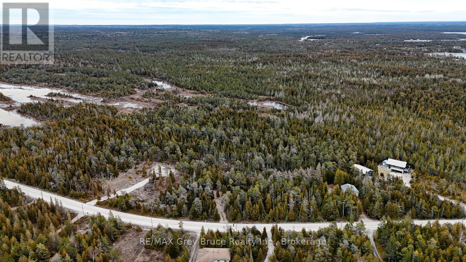 1035 Dorcas Bay Road, Northern Bruce Peninsula, Ontario  N0H 2R0 - Photo 30 - X12118901