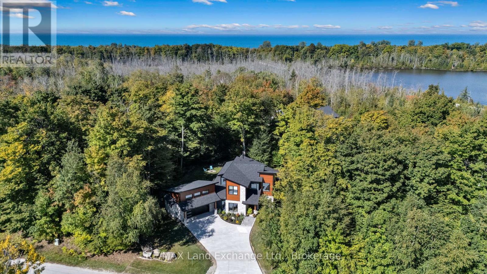 19 Walker Way, South Bruce Peninsula, Ontario  N0H 2G0 - Photo 39 - X12118923