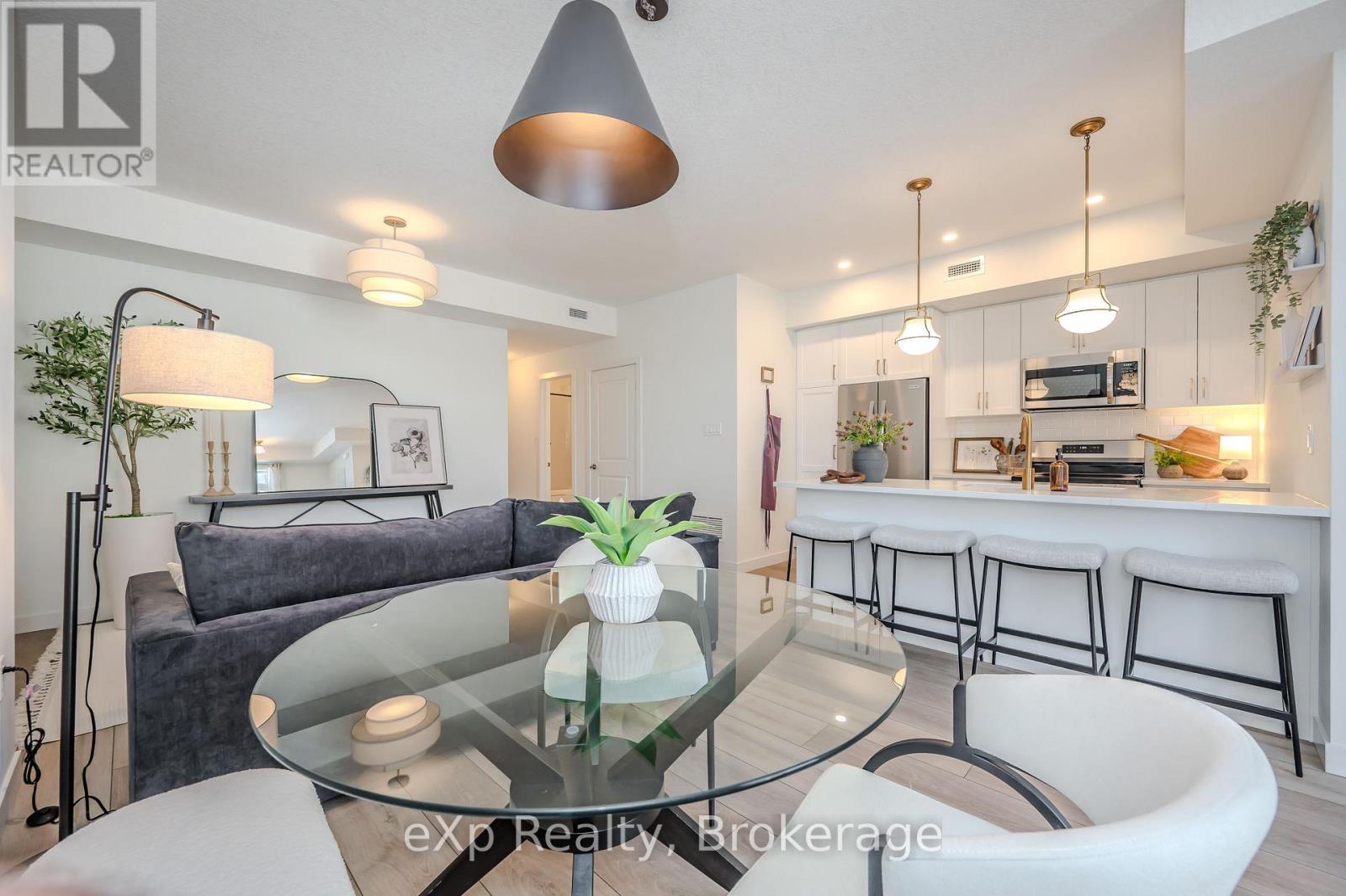 96 - 824 Woolwich Street, Guelph, Ontario  N1H 1G8 - Photo 3 - X12119030
