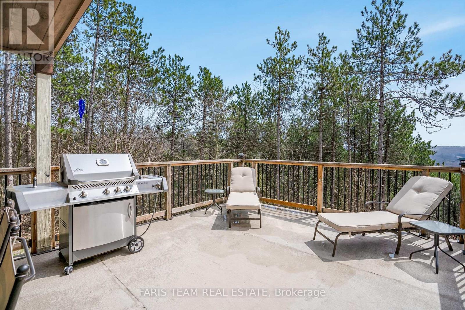 7 Pine Point, Oro-Medonte (Horseshoe Valley), Ontario  L4M 4Y8 - Photo 10 - S12118869