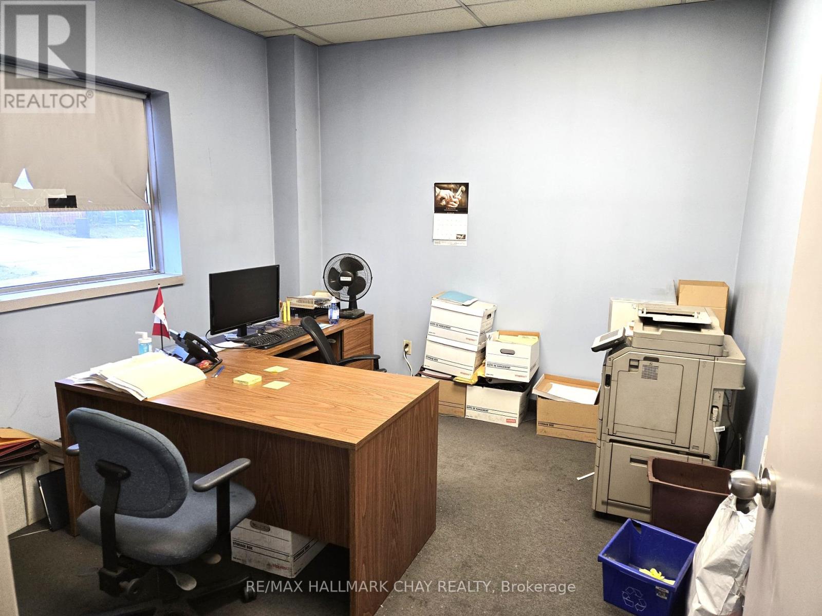 705 Bayview Drive, Barrie, Ontario  L4N 9A5 - Photo 4 - S12118876