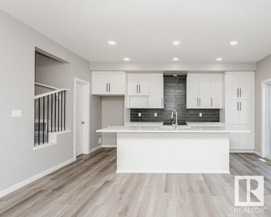Property at 46 GAMBEL LO image 4