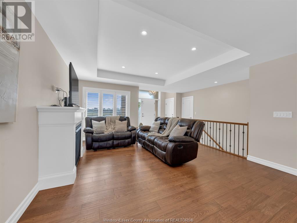Property at 126 GOLFVIEW DRIVE image 5