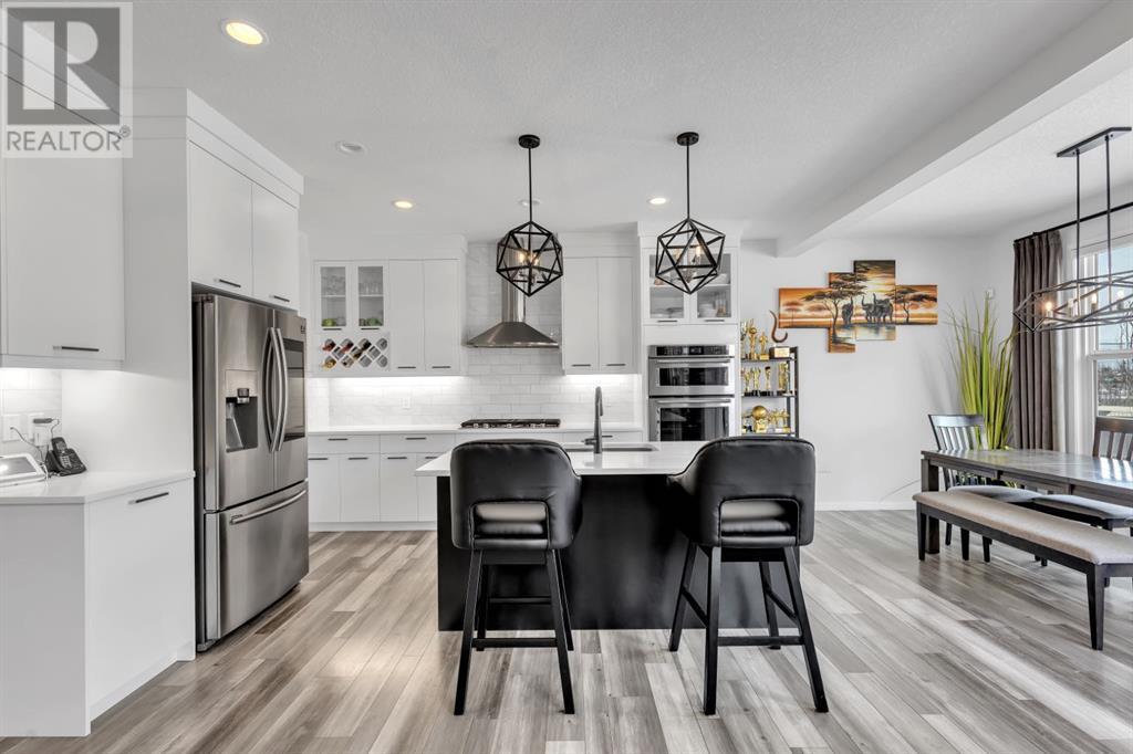 Property at 1141 73 Street SW image 4