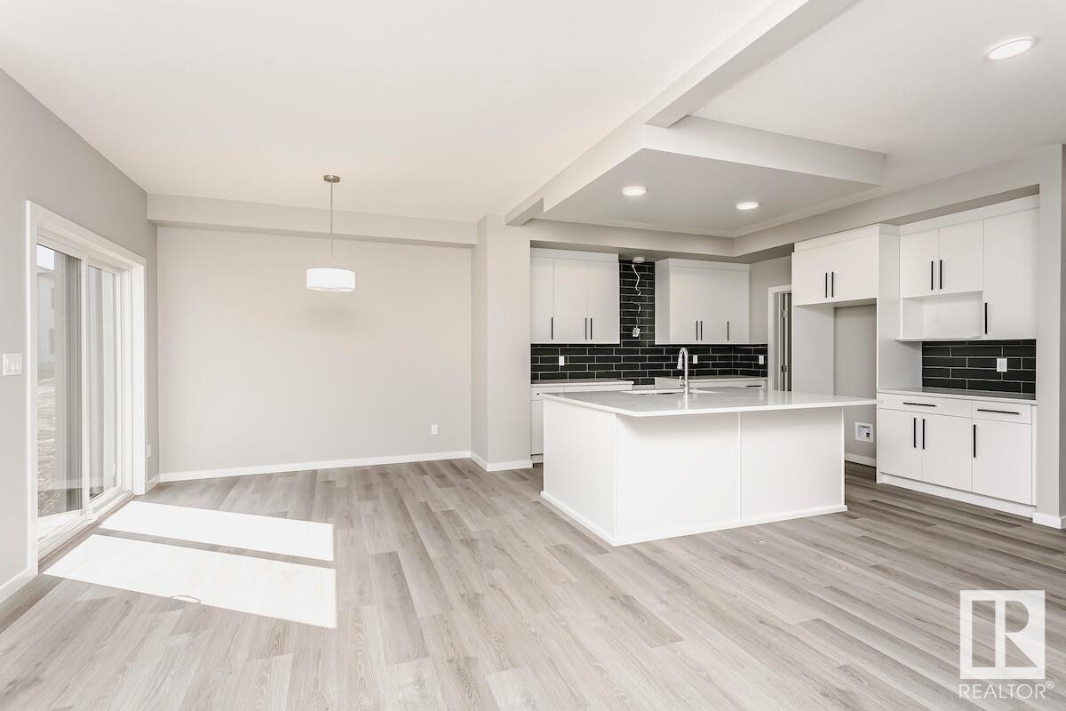 Property at 40 GAMBEL LO image 2