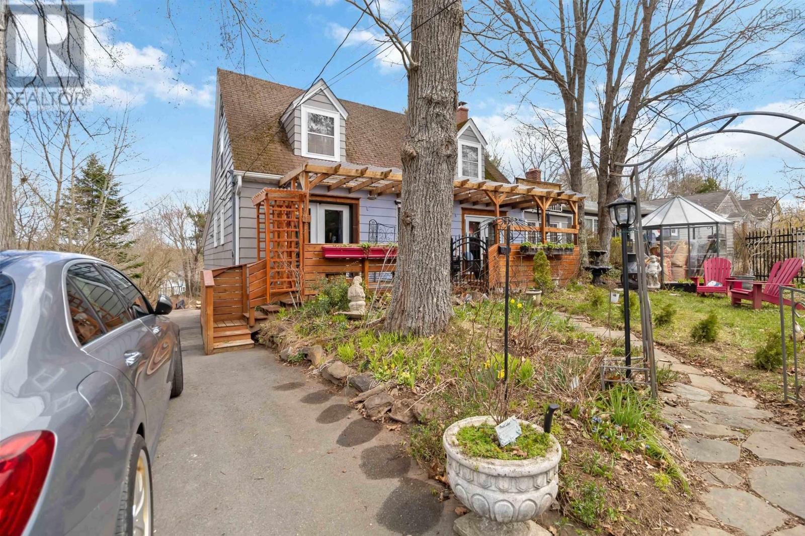 Property at 119 Alexandra Avenue image 1