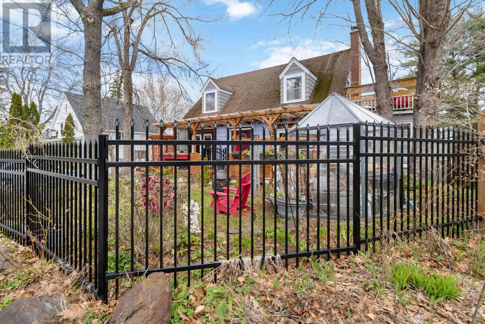 Property at 119 Alexandra Avenue image 4