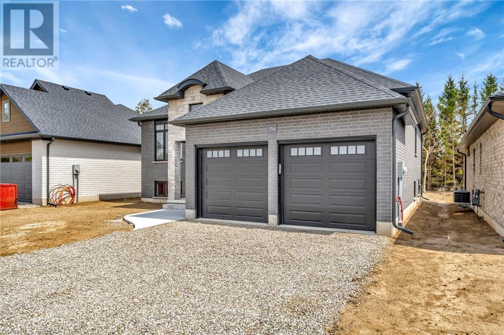 Property at 154 VANROOY Trail image 2