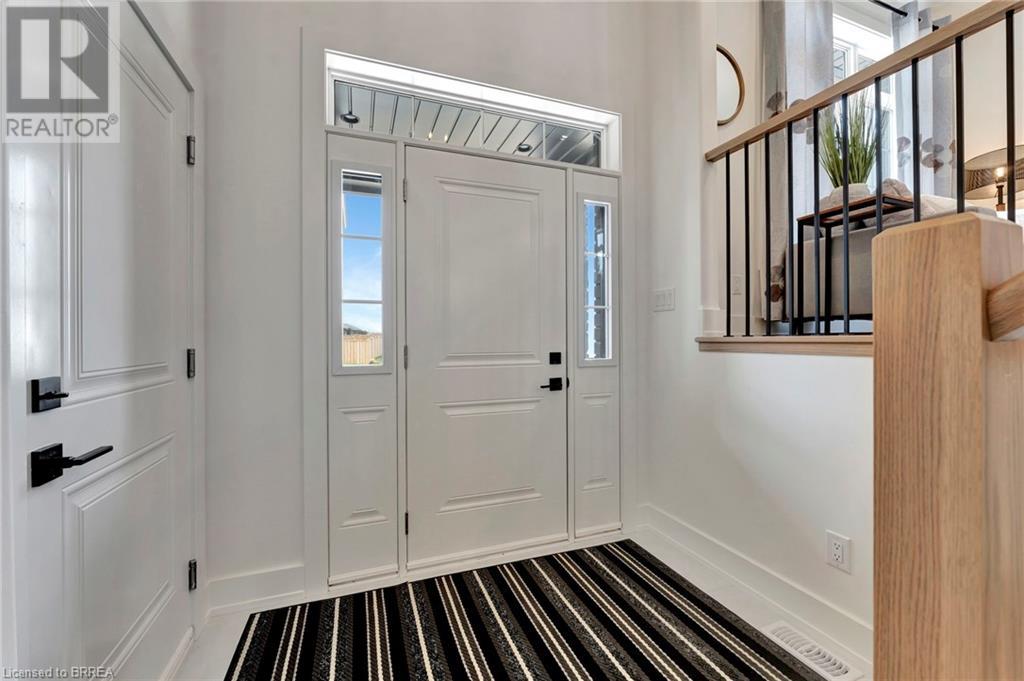 Property at 154 VANROOY Trail image 5