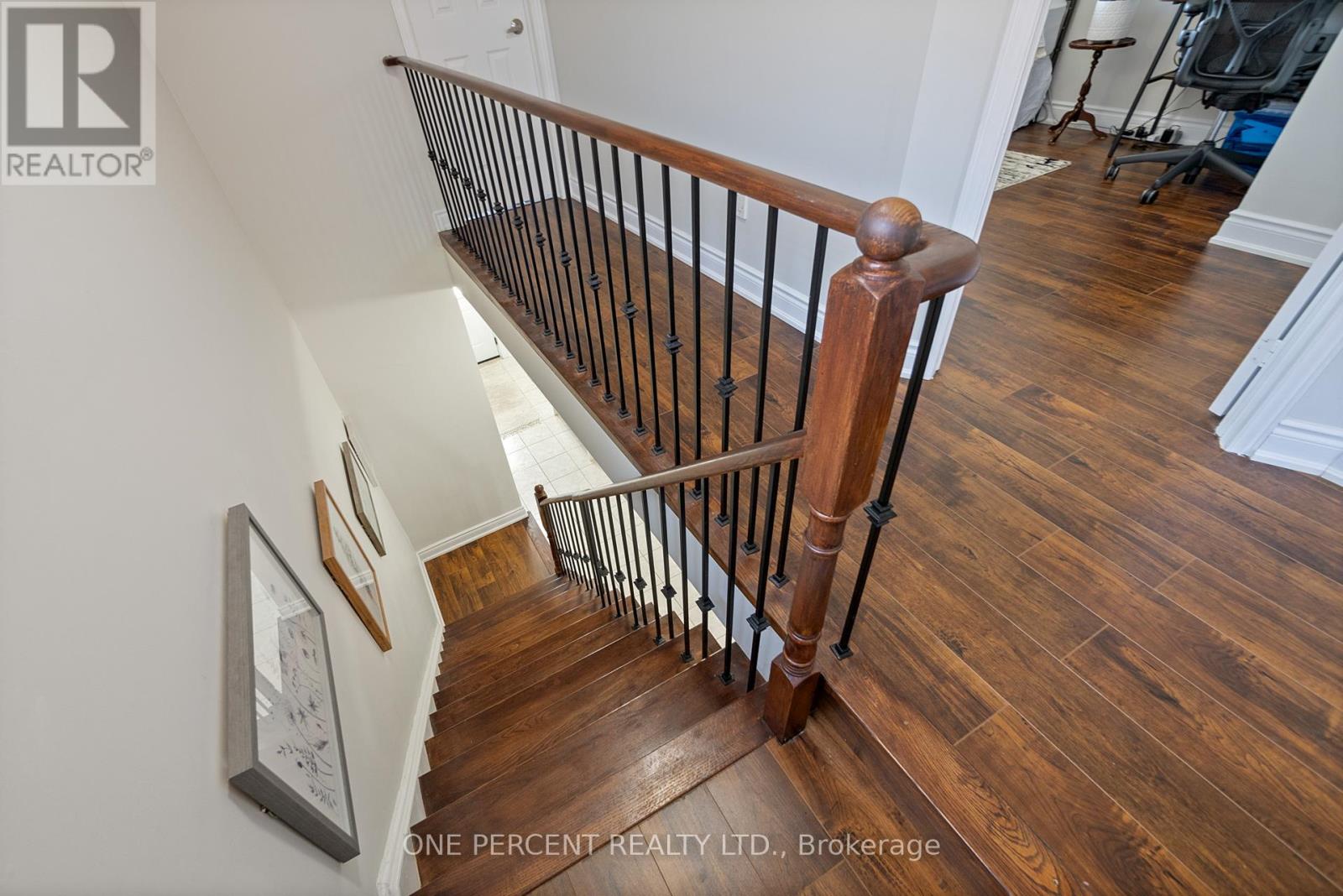 1801 Creek Way, Burlington, Ontario  L7L 6R1 - Photo 16 - W12118858
