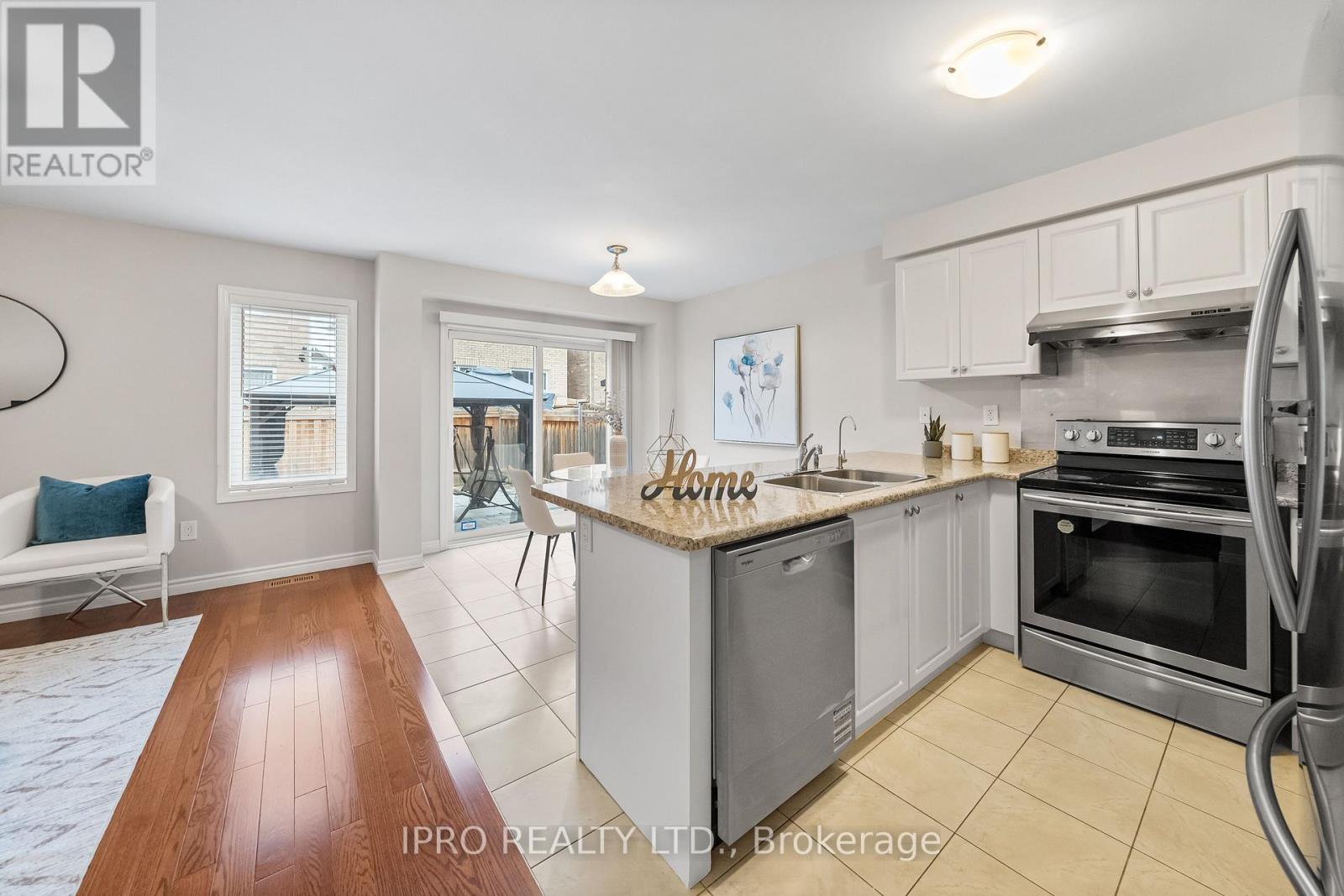 70 Fenchurch Drive, Brampton (Northwest Brampton), Ontario  L7A 4G9 - Photo 10 - W12118879