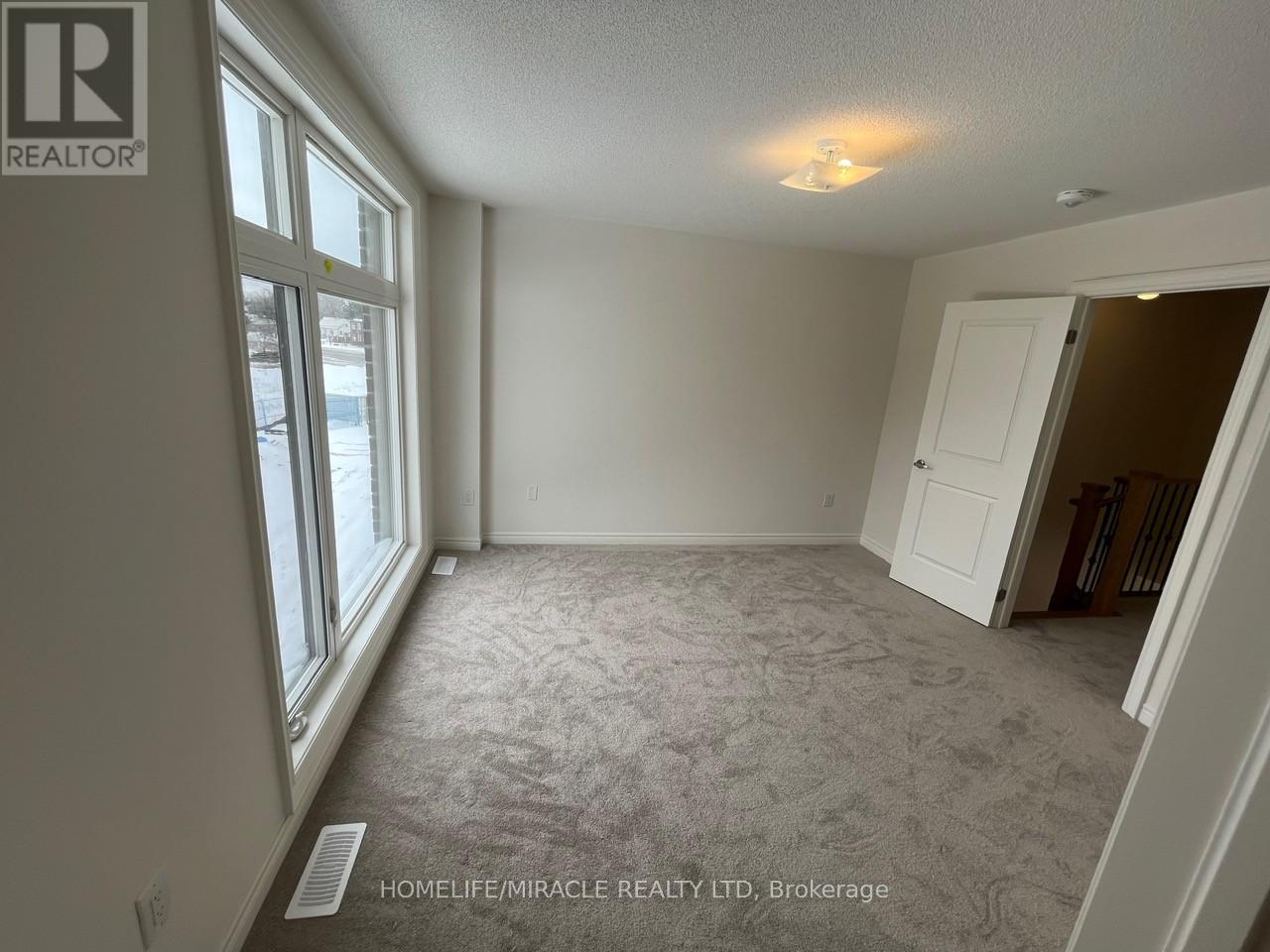 10 Queenpost Drive, Brampton, Ontario  L6Y 6L2 - Photo 22 - W12118973