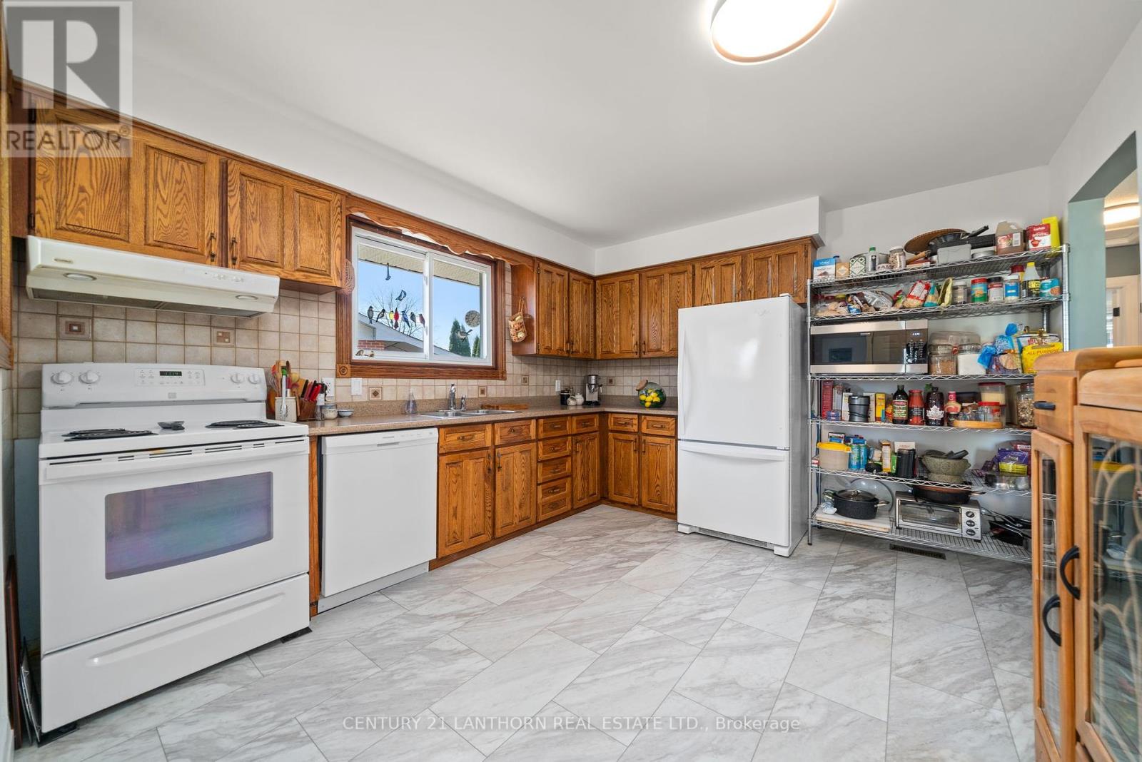 34 Harvest Crescent, Belleville, Ontario  K8P 4M3 - Photo 15 - X12118900