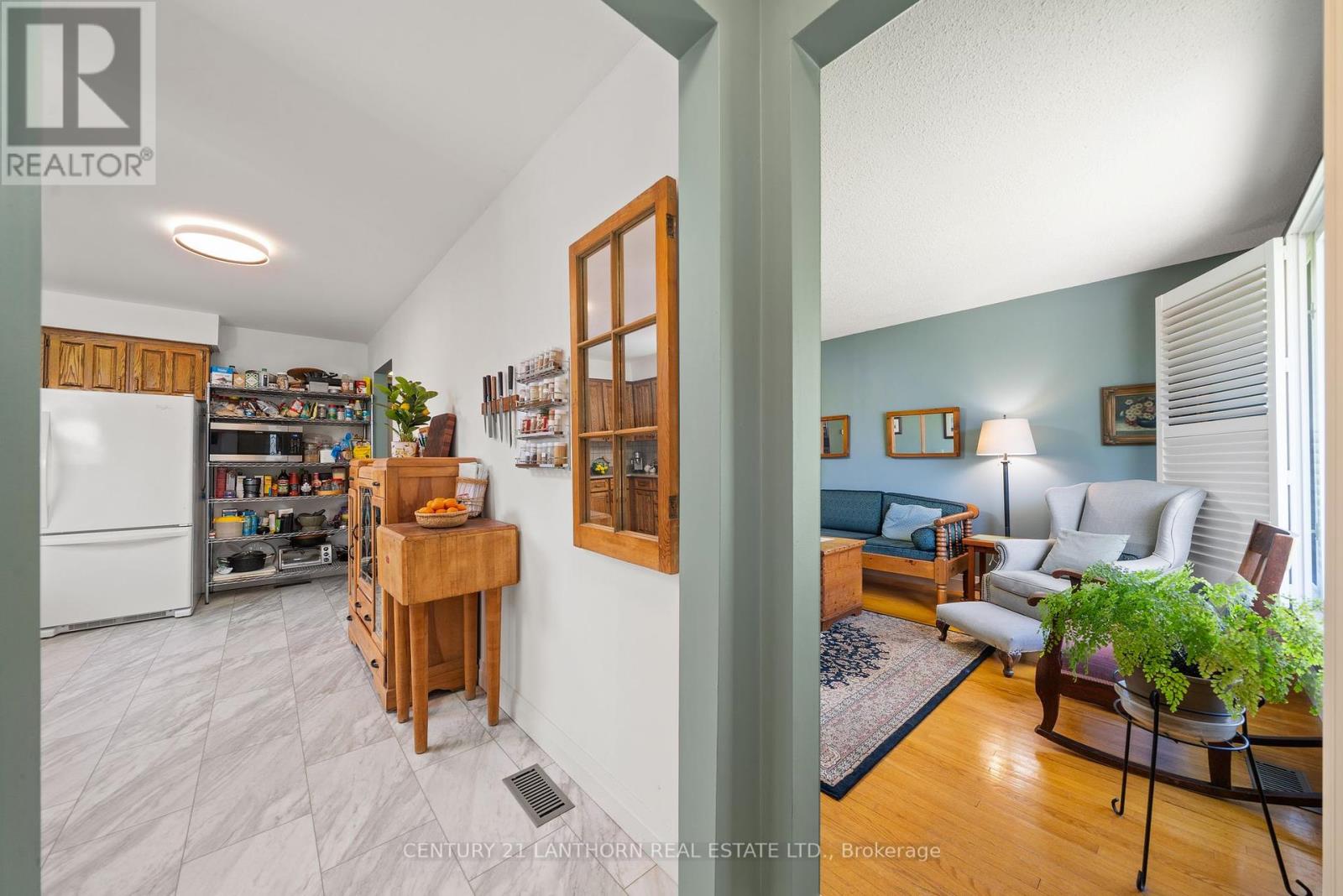 34 Harvest Crescent, Belleville, Ontario  K8P 4M3 - Photo 4 - X12118900