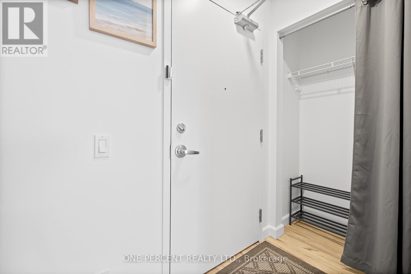 408 - 77 Leland Street, Hamilton (Ainslie Wood), Ontario  L8S 3A1 - Photo 8 - X12118941