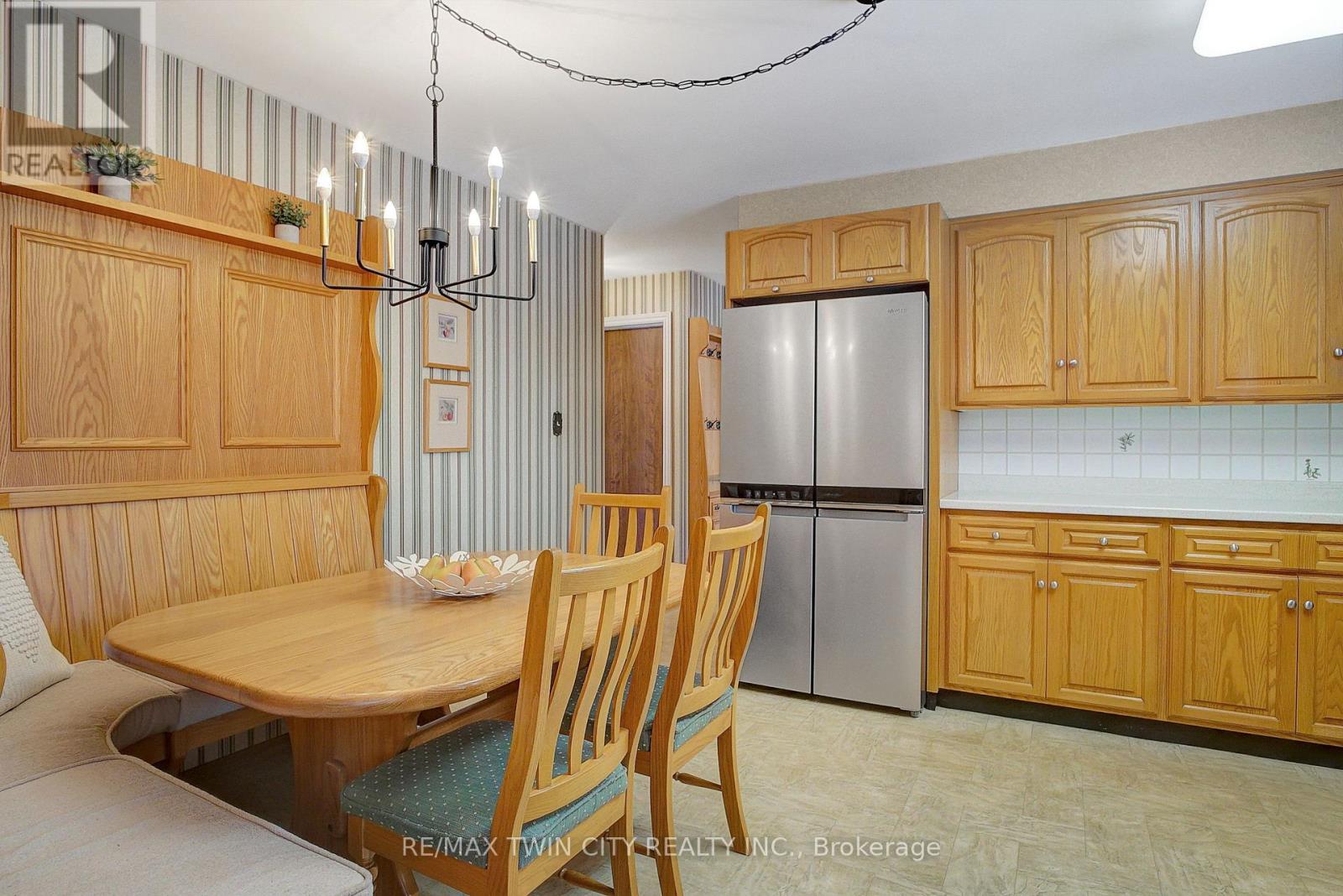 28 Upper Canada Place, Kitchener, Ontario  N2P 1G1 - Photo 12 - X12118974