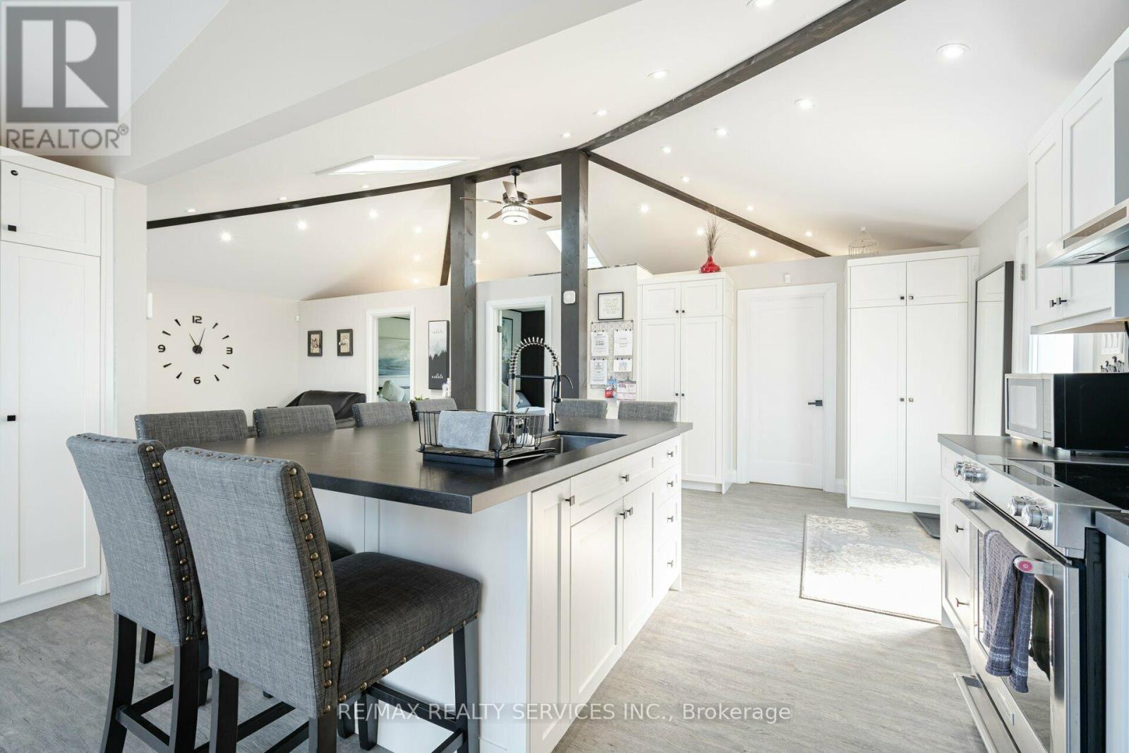 28 Eldonia Road, Kawartha Lakes, Ontario  K0M 2B0 - Photo 20 - X12118991