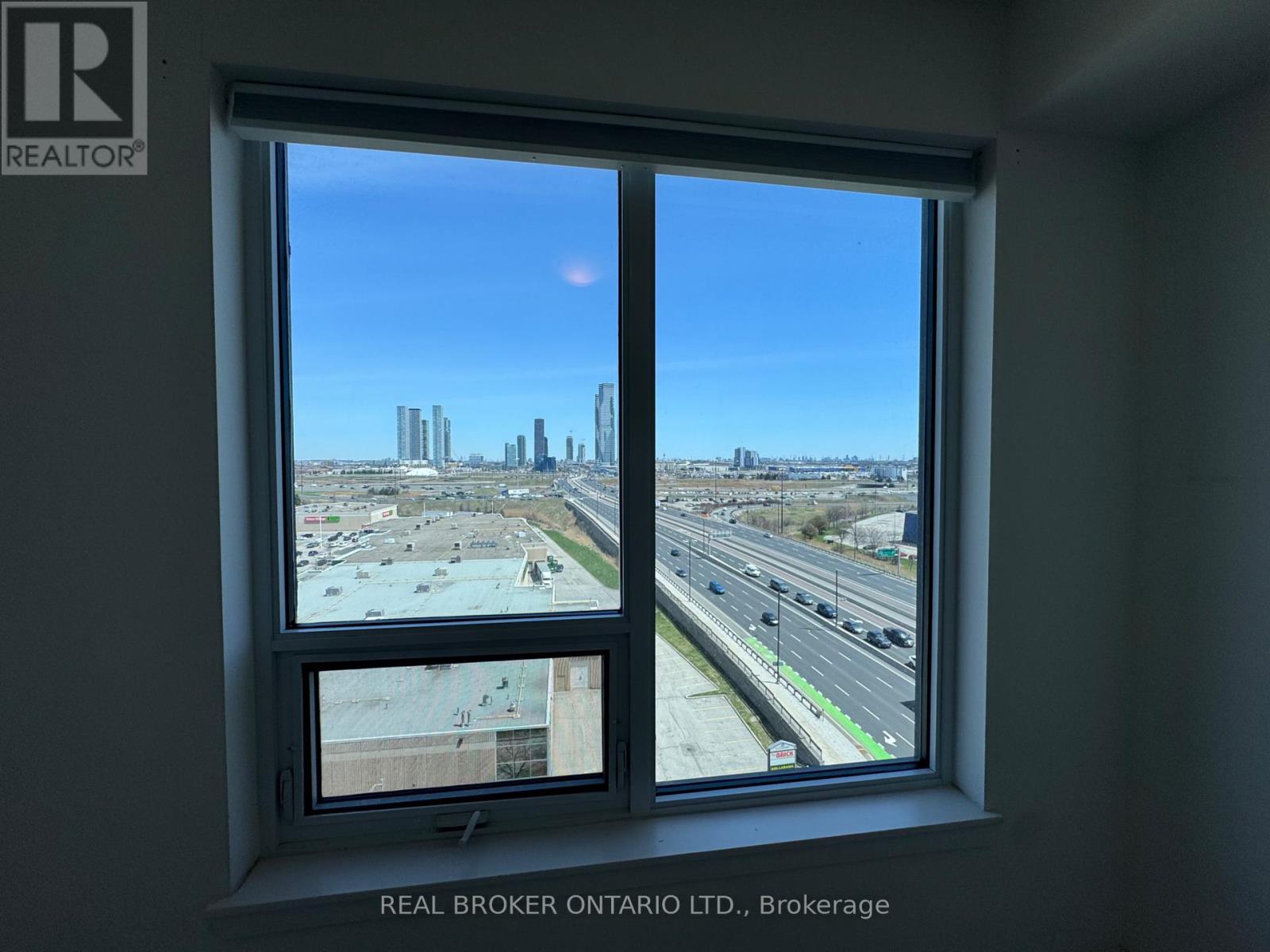 1005 - 3600 Highway 7 Road, Vaughan (Vaughan Corporate Centre), Ontario  L4L 0G7 - Photo 23 - N12110748