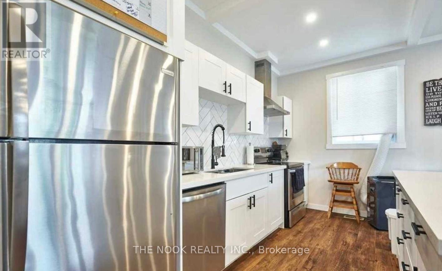 92 Elgin Street, Clarington, Ontario  L1C 3E3 - Photo 4 - E12119274