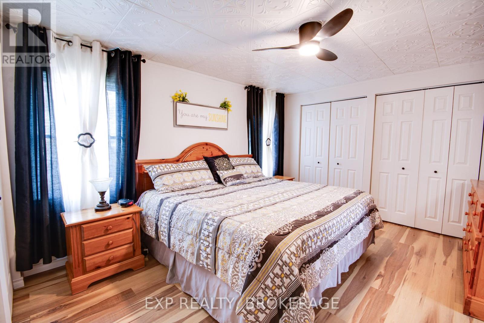 2624 Green Bay Road, South Frontenac, Ontario  K0H 2V0 - Photo 23 - X12119200