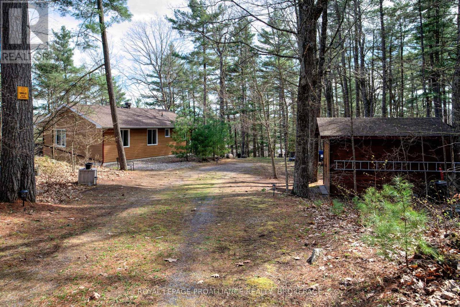 267 Pine Lane, Tay Valley, Ontario  K0H 2B0 - Photo 41 - X12119253
