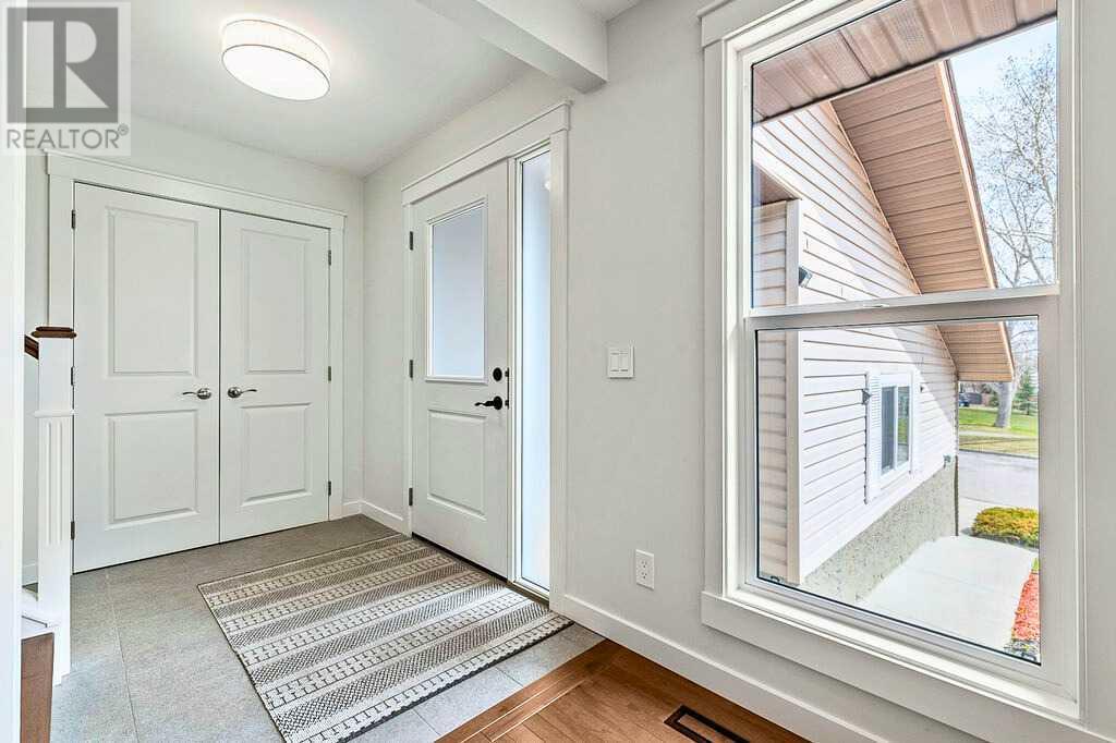 47 Scenic Green Nw, Calgary, Alberta  T3L 1A1 - Photo 4 - A2213318
