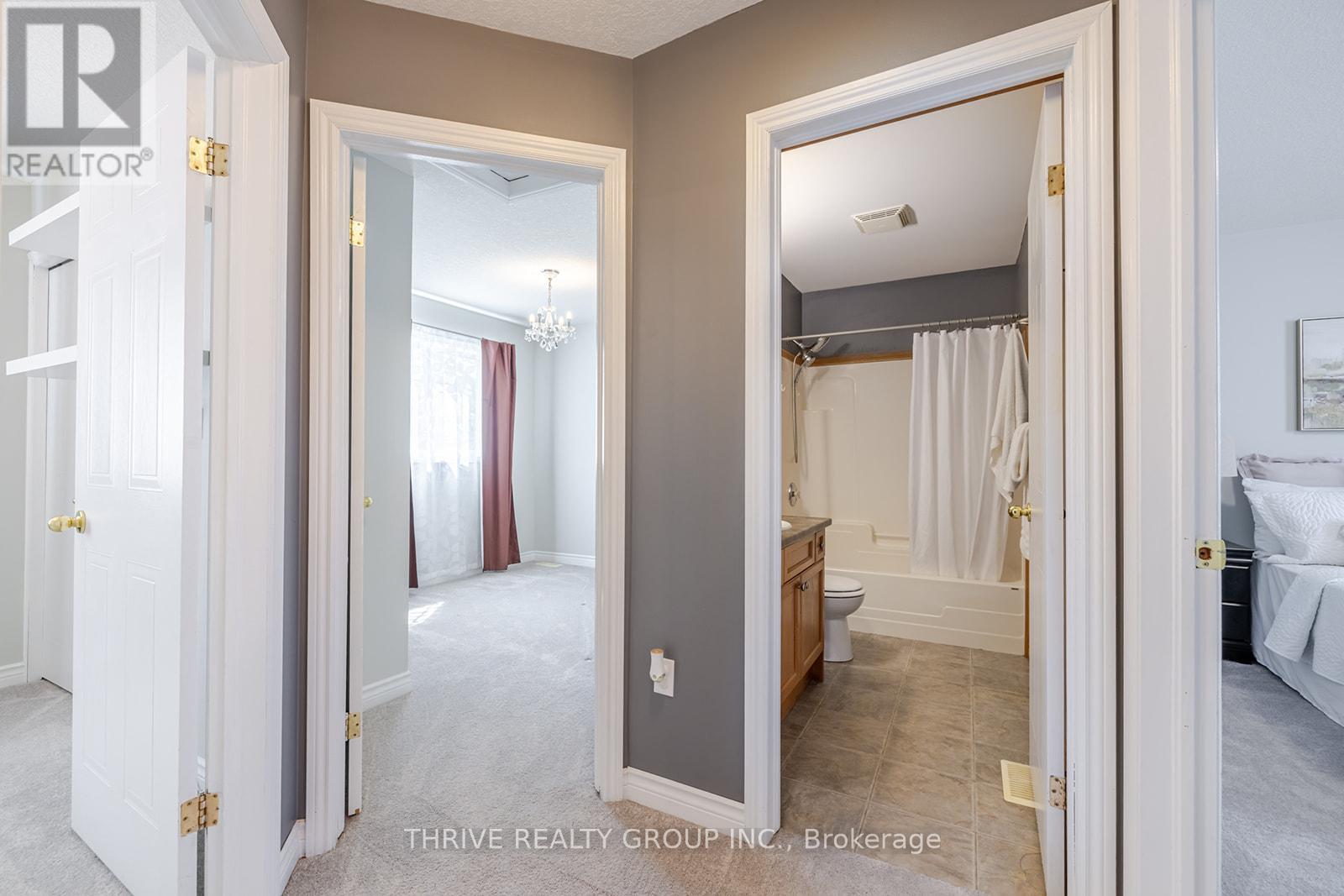 202 Crimson Crescent, London East, Ontario  N5W 6G1 - Photo 24 - X12119133