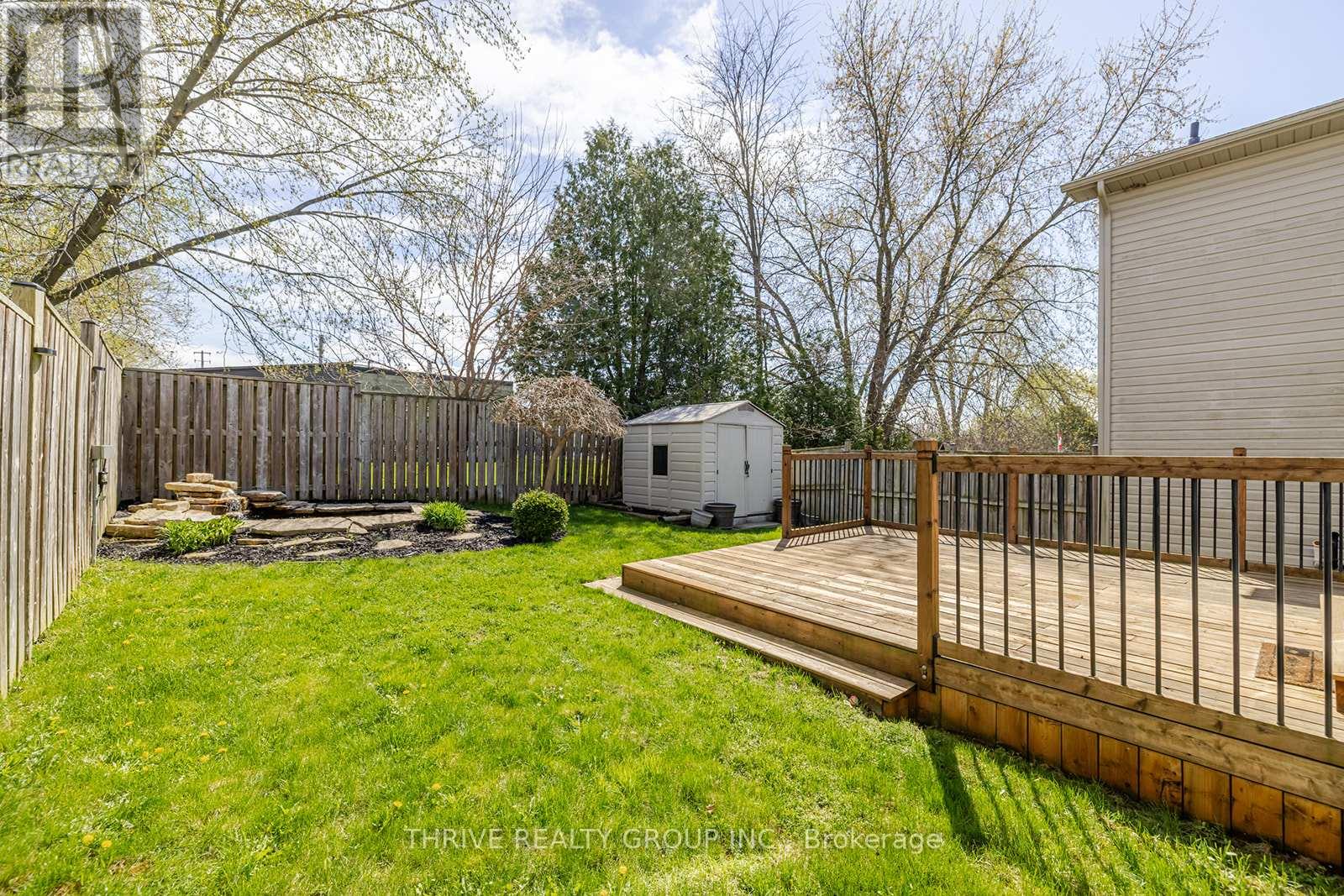 202 Crimson Crescent, London East, Ontario  N5W 6G1 - Photo 36 - X12119133